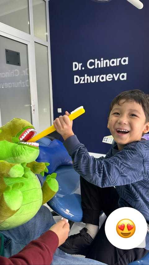 Счастливый маленький пациент Da Vinci